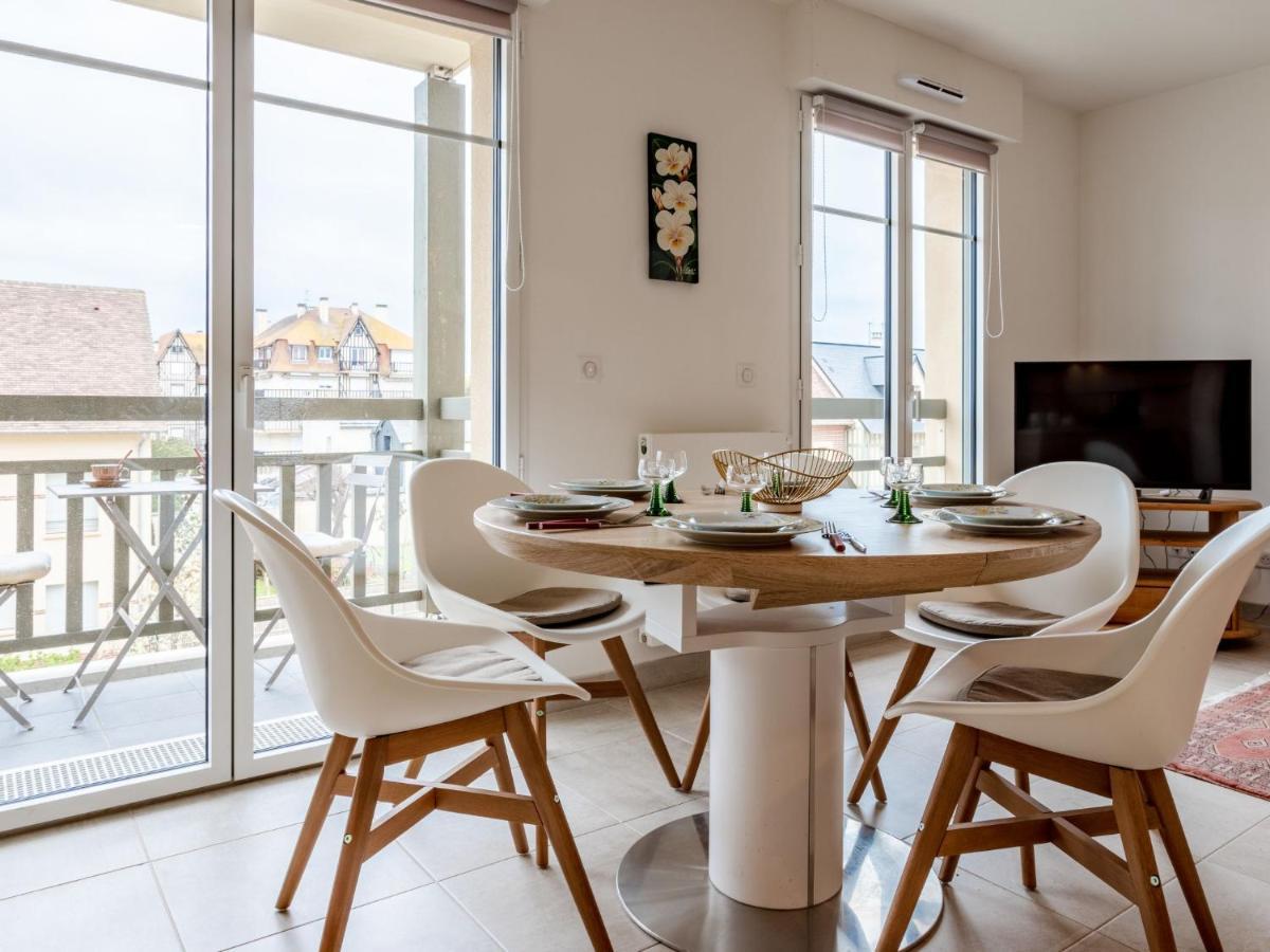 Apartment Les Arts-1 By Interhome Deauville Luaran gambar