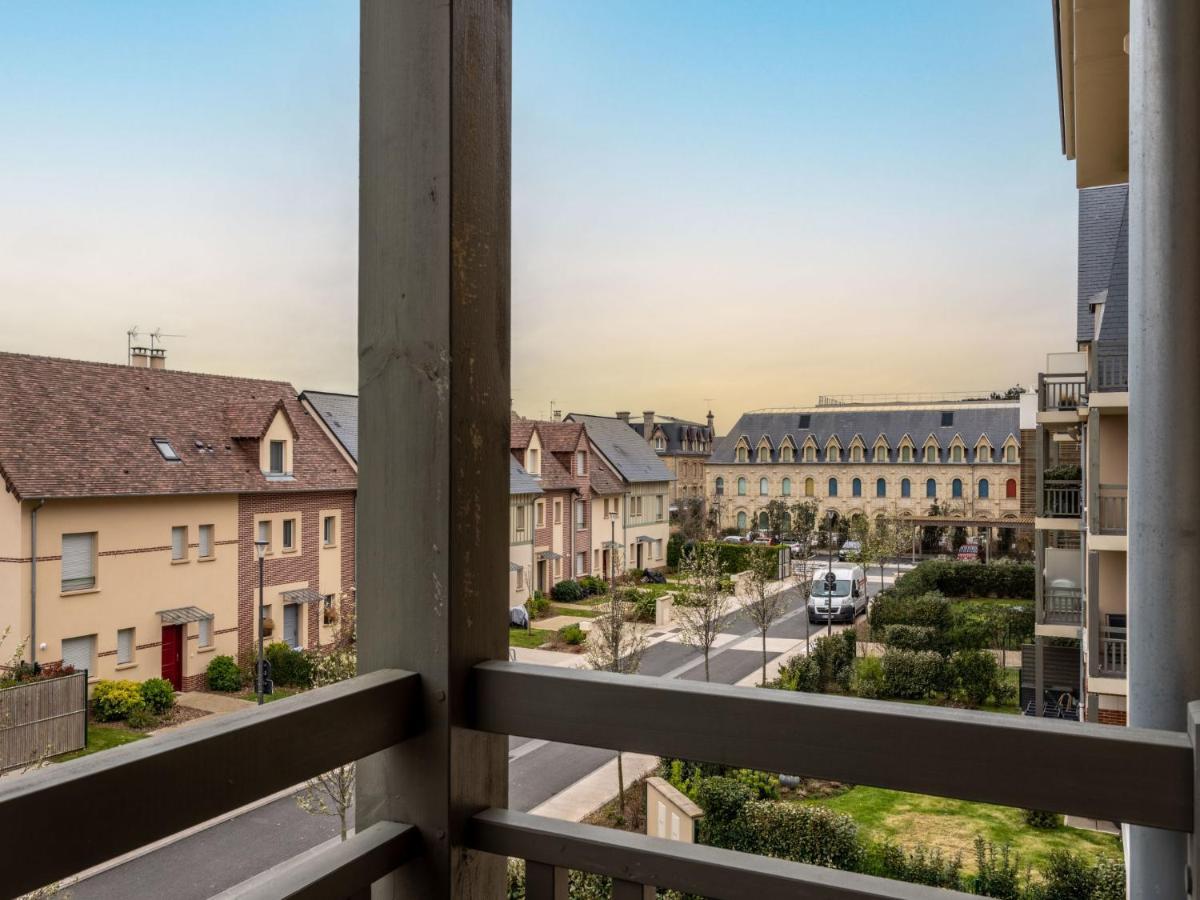Apartment Les Arts-1 By Interhome Deauville Luaran gambar